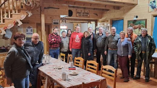 Parta kolem suchdolského Westernklubu
