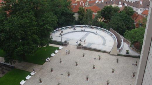 Plečnikova vyhlídka v zahradě Na Valech