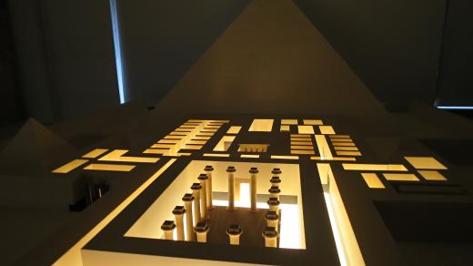 Model zádušního komplexu králů staroegyptské Staré říše