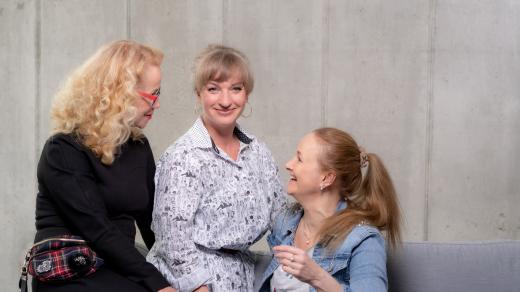 Polední sirény Jitka Asterová, Linda Finková a Sandra Pogodová