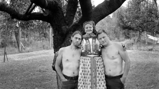 Projekt Hrubá hudba, (zleva) Petr Mička, zpěvačka Anna Šajdlerová a Jiří Hradil
