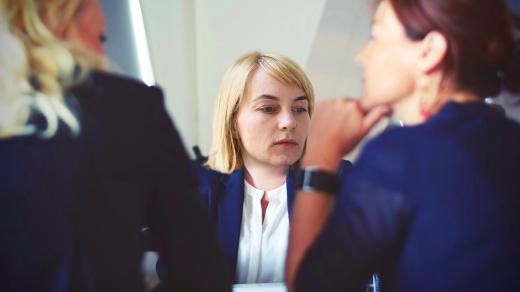 Buchty vs. personalisté