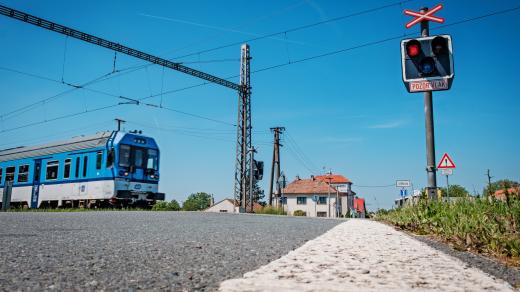 Železniční přezejd ve Stéblové