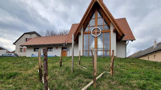 Svoje místo bude mít mariánský sloup před kaplí