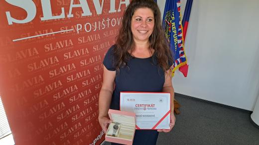 Naďa Nováková našla v dešti a ve tmě ztracenou seniorku