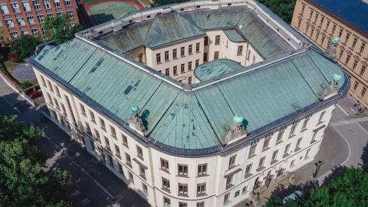 Započatá rekonstrukce památkově chráněné budovy PdF UHK odhalila základy hradecké pevnosti - Stav před rekonstrukcí Budova C-210