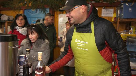 Moderátor Vítek Šoukal ve spolupráci s Janou Malou, ředitelkou Mateřské školy Blanická