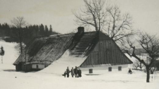 Dobová fotografie z archivu Adolfa Haubelta