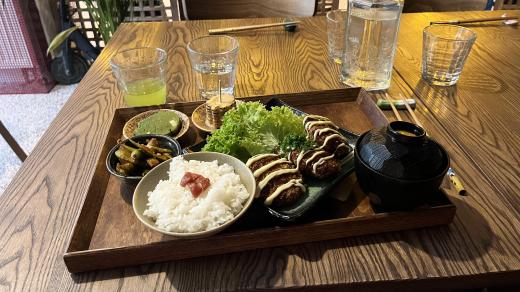 V restauraci Manya
