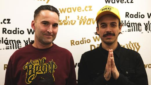 Štefi a Frankie z kapely Frankie & The Deadbeats