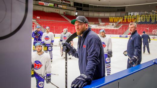 Jiří Novotný jako člen trenérského týmu Motoru České Budějovice