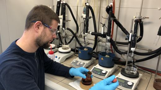 Prof. PharmDr. Kamil Musílek, Ph.D., proděkan Přírodovědecké fakulty Univerzity Hradec Králové