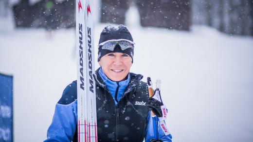 Kateřina Neumannová s běžkami na Churáňově (únor 2018)