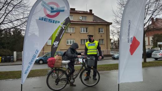 Valentýnské srdce s BESIPEM aneb bezpečí chodců a cyklistů v silničním provozu