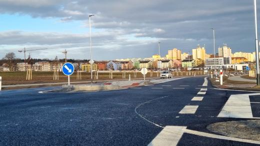 Nová silnice v Českých Budějovicích spojuje ulice Branišovská a Na Sádkách