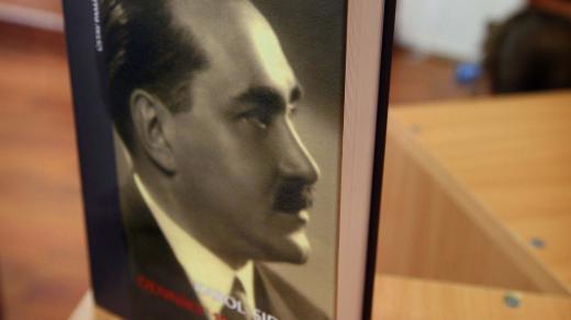 Kniha Karol Sidor Denníky 1930 - 1939, vydal slovenský Ústav pamäti národa