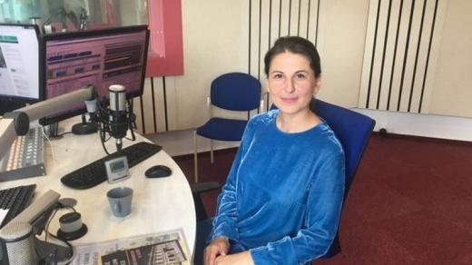 Petra Zachovalová ve studiu Českého rozhlasu Hradec Králové