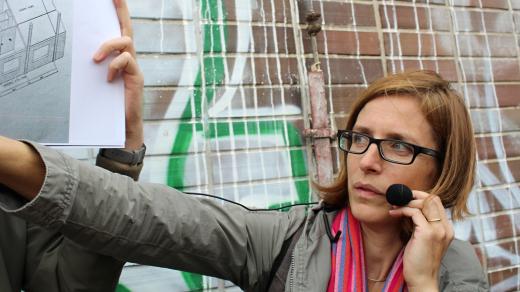 Martina Mertová při procházce za poznáním olomouckých sídlišť