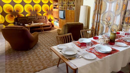 V Retro muzeu Praha uvidíte i sektorový nábytek se sedací soupravou