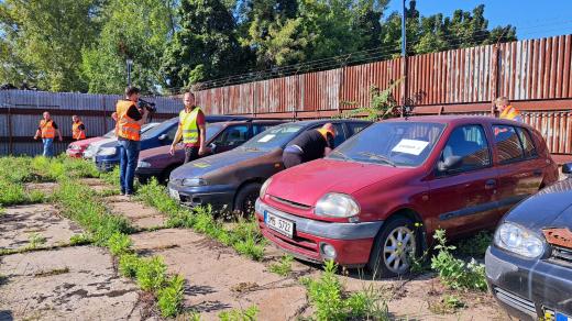 Dražba autovraků v Prostějově