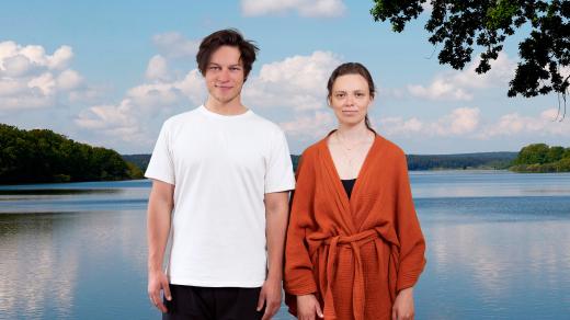 Plavky (Ondřej Šebestík a Kateřina Tomsová)
