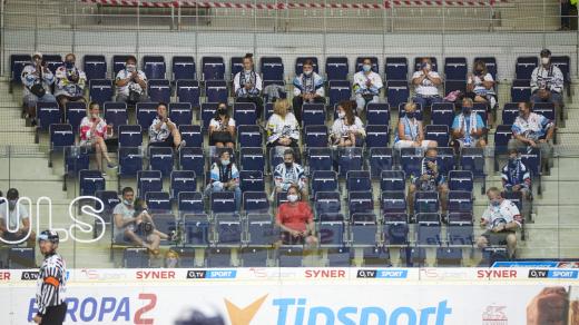 Klub musí dodržovat nařízení ohledně kapacity hlediště, i tak ale bylo vyprodáno