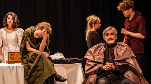 Inscenace Bitva o Hernaniho