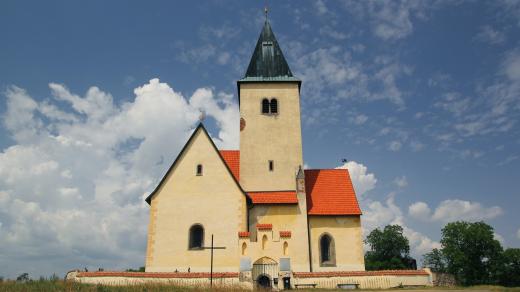 Kostel svatého Jakuba a Filipa, Chvojen