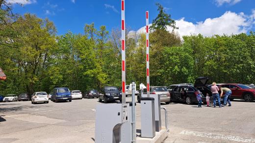 Parkoviště u ZOO na Svatém Kopečku