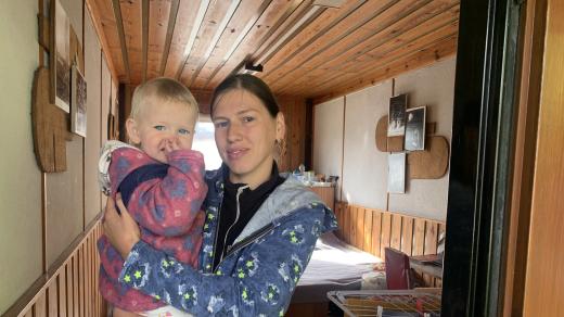 Valentina, která žije s dcerou v kempu u nádrže Rozkoš