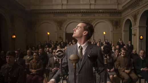 Michal Kern jako Jiří Arvéd Smíchovský u soudu