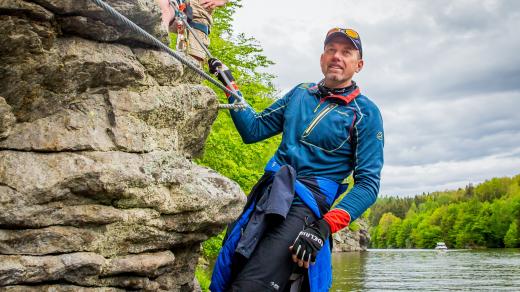 Ferrata u Hluboké nad Vltavou, na snímku její autor Vladimír Hájek