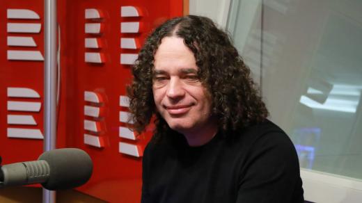 Arpád Soltézs, autor knihy Svině