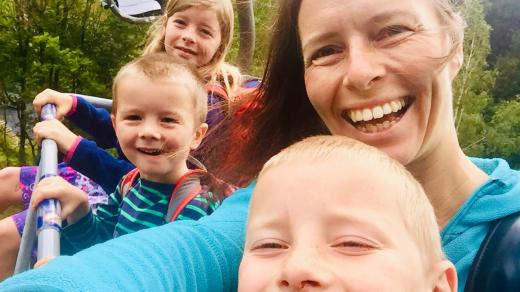 Veronika Hurdová alias Krkavčí matka s dětmi na cestách