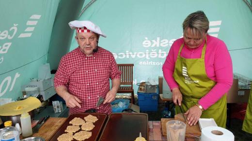 Kuchařský čaroděj Petr Stupka kouzlil na výstavě Hobby v Českých Budějovicích