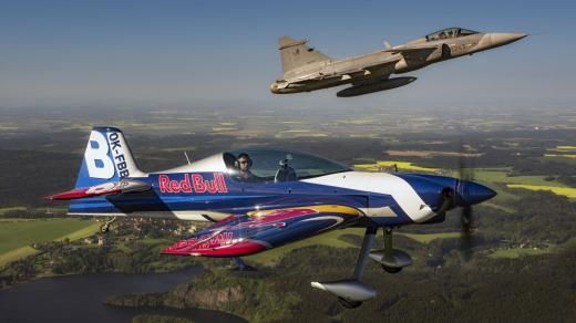 Gripen a The Flying Bulls Aerobatics Team