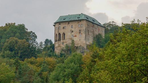 Hrad Houska v Kokořínských lesích