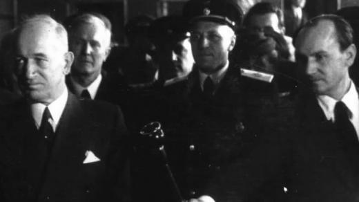 Ilustra%c4%8dn%c3%ad%20foto%20(1945).jpg
