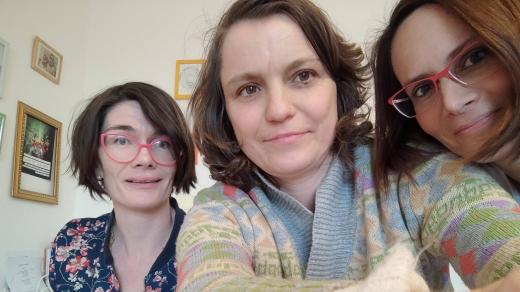 Hana Malaníková, Eva Melo a Hana Lundiaková v ArtCafé
