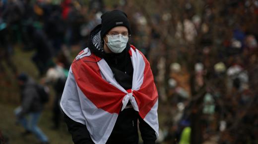 Během nedělních protestů běloruská policie zatkla více než tisíc lidí