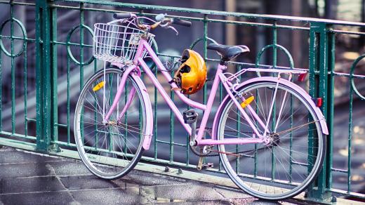 Hradec Králové je rájem cyklistů. Člověk se dopraví na kole za 15 minut z jednoho konce na druhý (ilustrační foto)