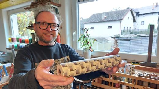 Martin Titz už vyrobil stovky krasohledů