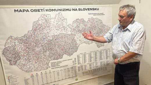 Rodiče Pavola Hrice byli komunisty perzekvovaní kulaci. On sám do projektu muzea investoval miliony