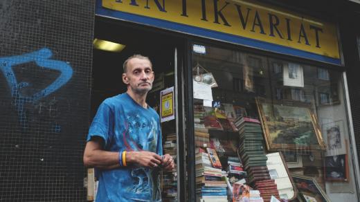 Jiří Novák, majitel jednoho z nejpozoruhodnějších antikvariátu v pražských Holešovicích