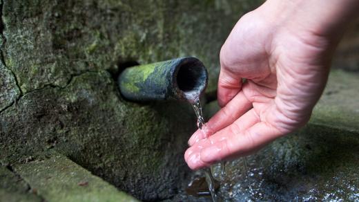 Pramen, studánka