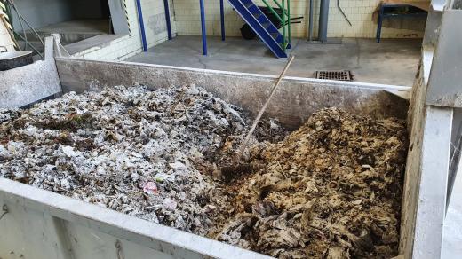 Vlhčené ubrousky a ušní tyčinky – stálý problém čistíren odpadních vod