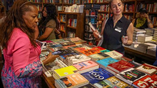 Zakázané knihy na akci Freadom v Books and Books na Floridě