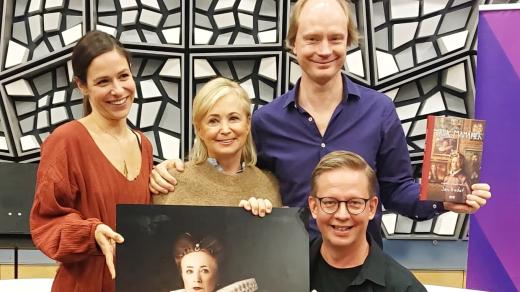 Veronika Khek Kubařová, Jana Nagyová, Jan Budař a Aleš Cibulka v Toboganu