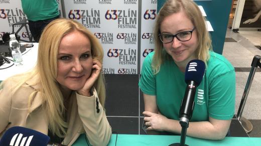 Zlín Film Festival 2023, Vendula Pizingerová a moderátorka Českého rozhlasu Zlín Jarka Barboříková.jpg