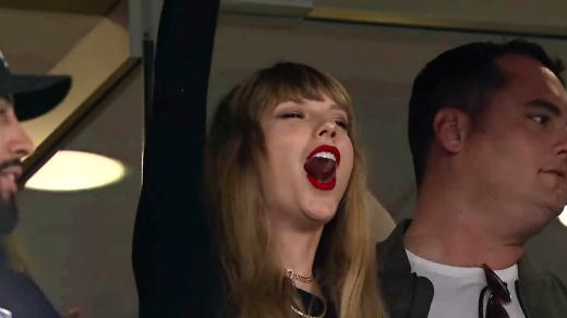Taylor Swift se objevila na zápase Kansas City Chiefs proti Chicago Bears